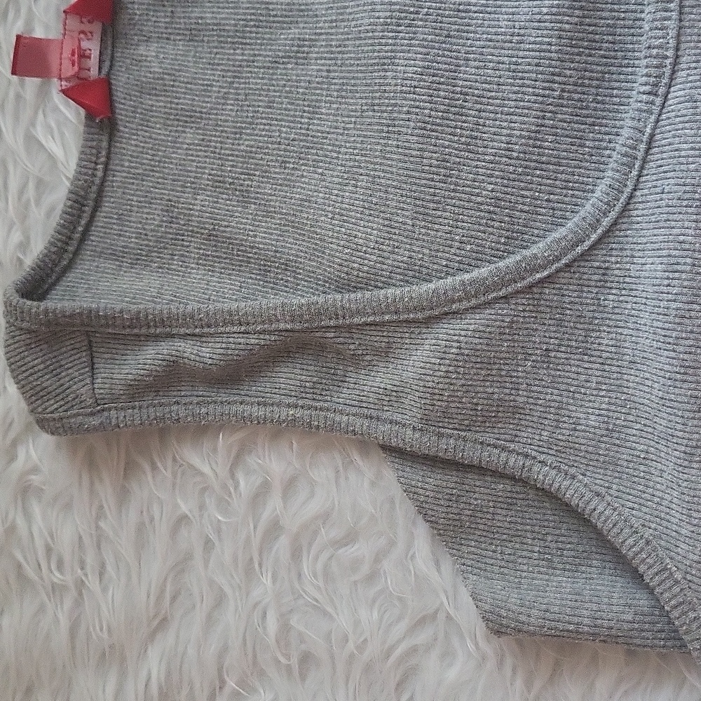 Guess Sequin Y2k shiny grey ribbed Fitted tank top - Picture 5 of 8